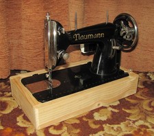 Sehr alte Zentralspulen Nähmaschine - Naumann Kl. 14 - motorisiert sehr selten!