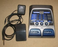 Effektgerät  DigiTech RP 100 -  mit externem Fußtaster für Drums