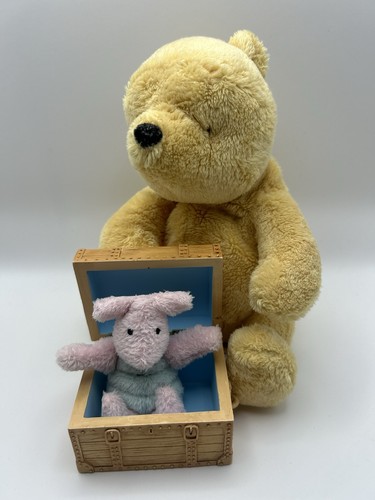 Classic pooh mit ferkel - pooh,