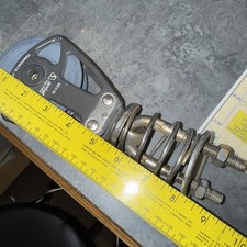 Antal Stand up block on eye