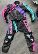 Dainese Leder Motorradjacke Gr. 54 Schwarz Lila