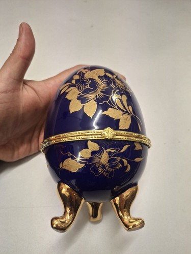 Neundorf porzellan art - ei,