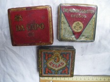 3 alte Zigaretten -Blechdosen