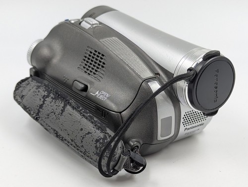 Panasonic gs27e camcorder - nv-gs27e,