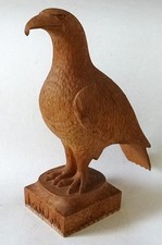 Sitzender Adler aus Holz bezeichnet "Sascha"  ca. 29 cm hoch Holzadler 28.3.1954
