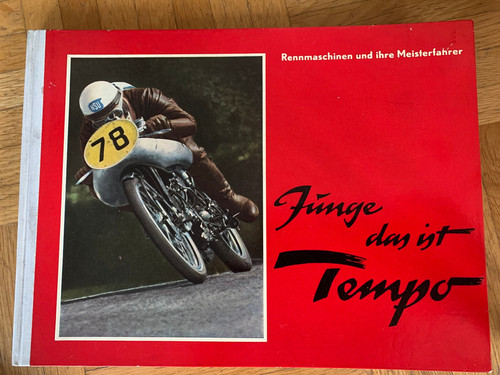 Junge das ist tempo - das,