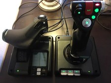 Saitek X52 Pro Flight Control System Joystick für PC
