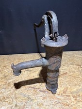 alte Handschwengelpumpe Schwengelpumpe Gusseisen mit Prägung