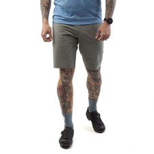 Roads II Shorts - Grau - L