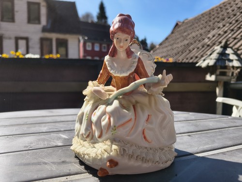 Vintage porzellanfigur dame - porzellanfigur,