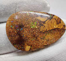 Natürlicher Boulder Opal