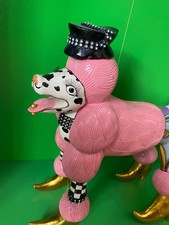 Toms Drag Kunst Pudel Frou
