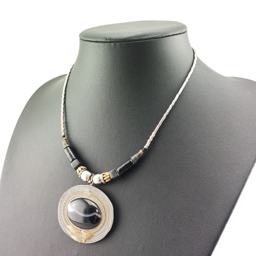 Langani halskette collier - ⭐,