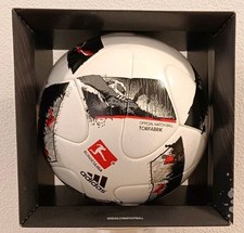 Adidas Torfabrik Fußball