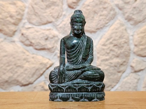 Buddha aus jade - buddha, jadeit