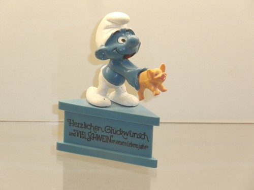 Schlümpfe auf dreiecksockel - auf,