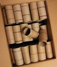 90 leere Papprollen
