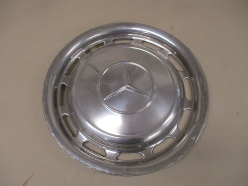 Mercedes w114 w115 - w115, chrom