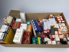 Konvolut Röhren EH1 PC88 5678 6AK5W 0B2 EC80 ECC84 6687 6AB4 usw. Röhrenradio