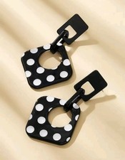 Coole Große Ohrringe in Schwarz / Weiß NEU