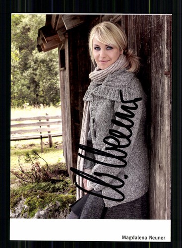 Magdalena nine autograph - nine, card