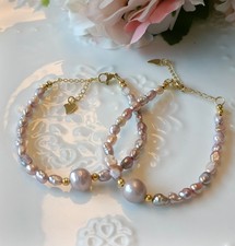 Einzigartiges Armband aus Lila-rosa Keshi perlen mit einer  8-9mm Barockperle 