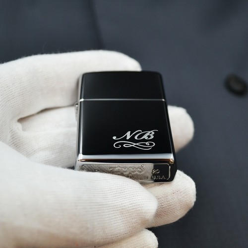 Zippo mit graviertem - graviertem, monogramm
