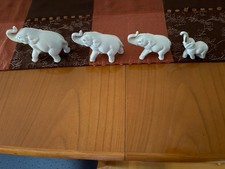 Elefanten Figuren Porzellan