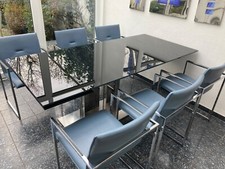 Schöner, sehr massiver Glastisch, auch für Garten geeignet