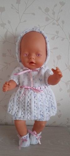 Handgestrickte puppenkleidung - handgestrickte,