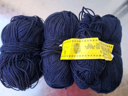 100g strickwolle dunkelblau - 3x,