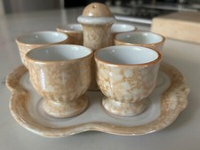 Set aus 6 Eierbecher mit Salzstreuer und Tablett, Vintage. Thüringer Porzellan.
