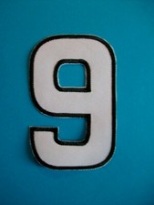 Zahl 9 Stoff 10cm weiß mit schwarzem Rand  Aufbügeln Tricot Zahl  Bügelbild