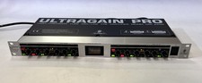 Behringer Ultragain Pro MIC 2200 Vakuumröhren-Verstärker