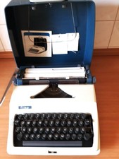 DDR Reiseschreibmaschine ERIKA mit Koffer,Modell 33/43,Grau.Funktionstüchtig