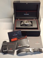 TUDOR Heritage Black Bay