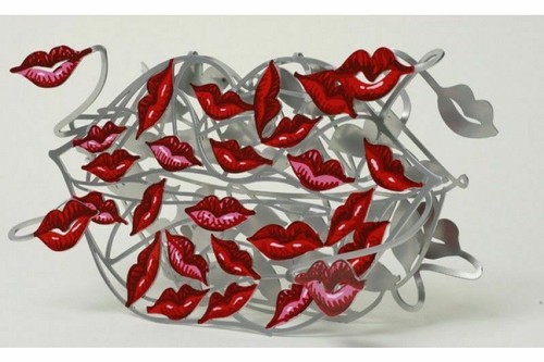 Metallskulptur 100 kisses - "100, kisses"