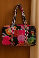 Gesteppte schwarze Seesack aus