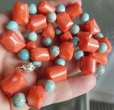 Echte Koralle mit Türkis