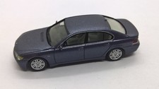 Herpa BMW 7er E65 Bangle lilablaumetallic (53)
