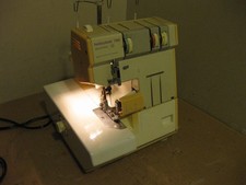 PFAFF Hobbylock 793 Overlock 3