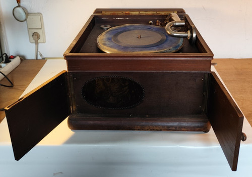 Grammophon plattenspieler - grammophon,