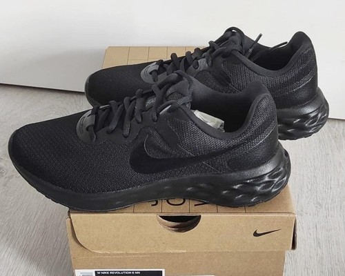 Nike revolution gr - 6,