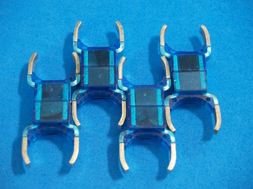 Hamo magnet von - 8, esu
