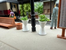 6 Spindel-Blumenkübel /