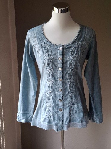 Body needs bluse - body, needs,