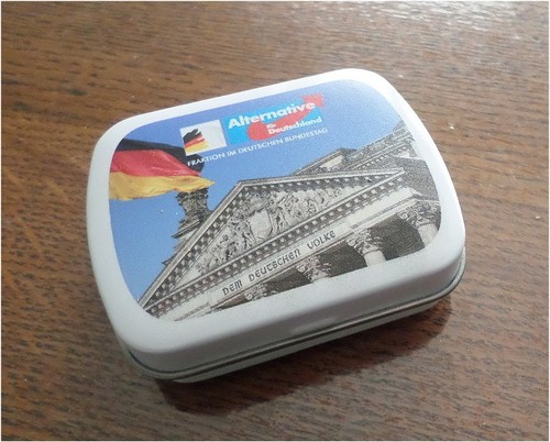 Leere metalldose blechdose - metalldose,