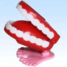 Hüpfendes Klappergebiss DER