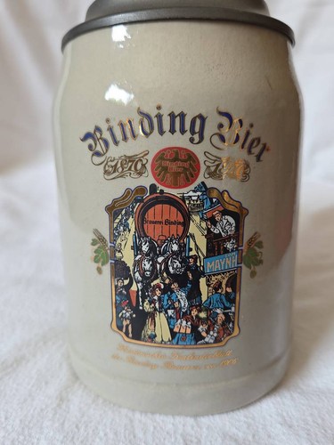 Bierkrug mit zinndeckel - bierkrug,