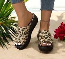 Chice bequeme Plateau Sandalen leichte Keil Sandaletten Leopard Gr.38 